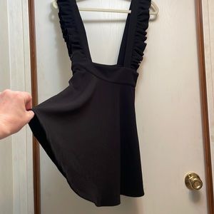 Women’s S skirt with ruffled shoulder straps side, zipper. Shirt not included.